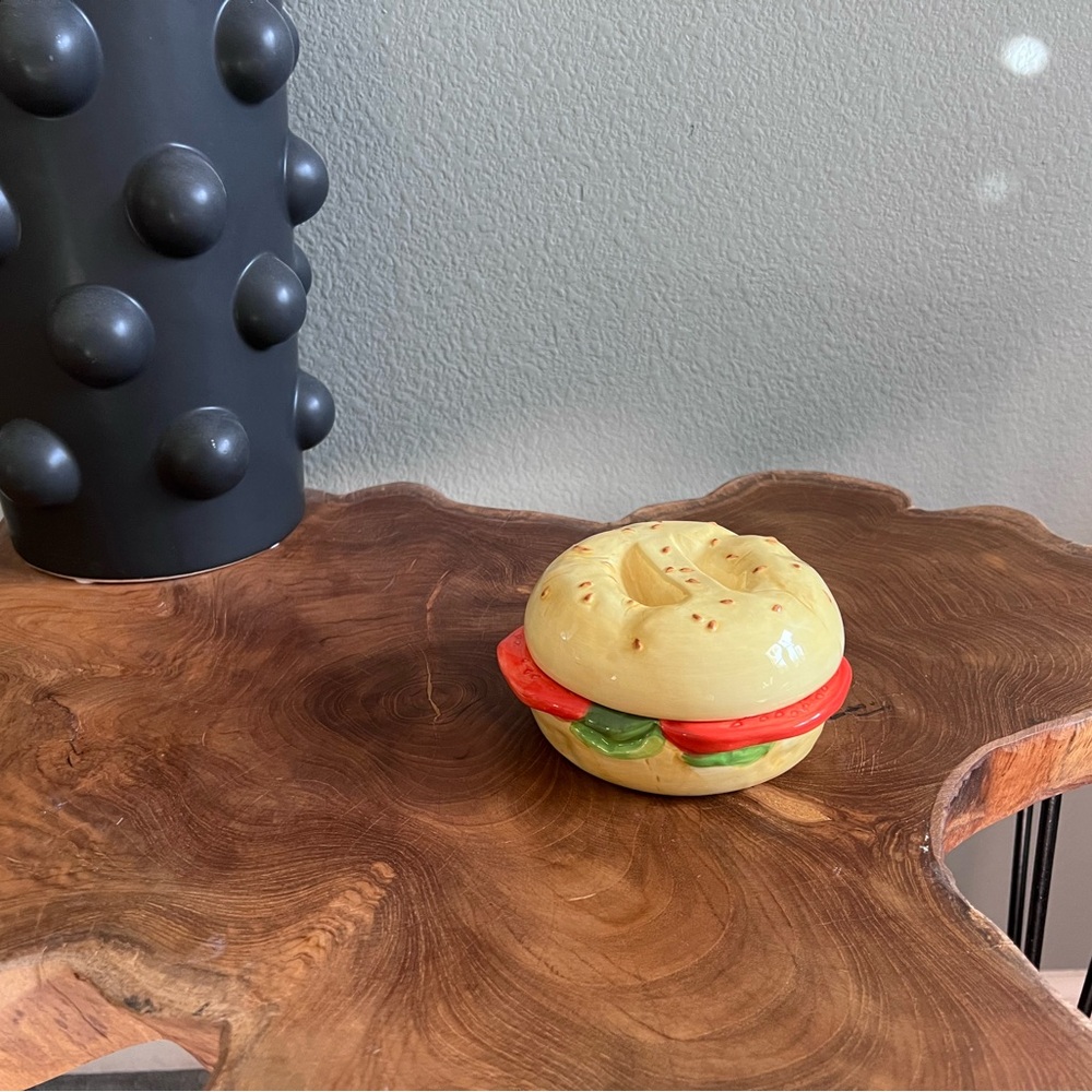 Burger trinket container